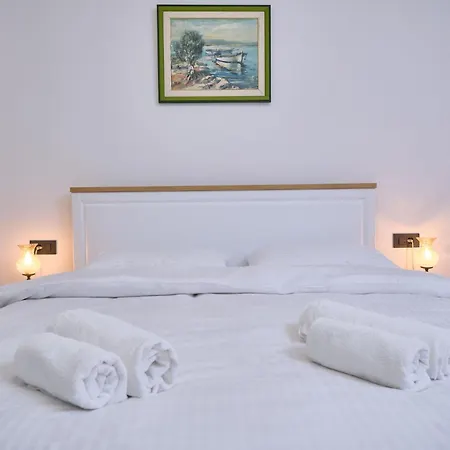 Apartment Fuer 4 Personen Ca- 80 M² In Split- Dalmatien - Gespanschaft Split-Dalmatien By Interhome * Split