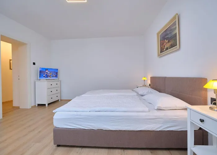 Appartement Apartment Fuer 4 Personen Ca- 80 M² In Split- Dalmatien - Gespanschaft Split-Dalmatien By Interhome Split