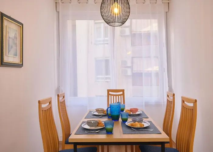 Apartment Fuer 4 Personen Ca- 80 M² In Split- Dalmatien - Gespanschaft Split-Dalmatien By Interhome Split