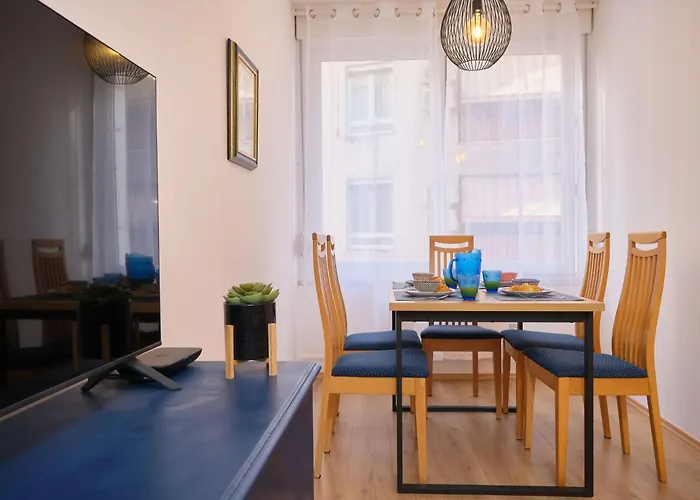 Appartement Apartment Fuer 4 Personen Ca- 80 M² In Split- Dalmatien - Gespanschaft Split-Dalmatien By Interhome