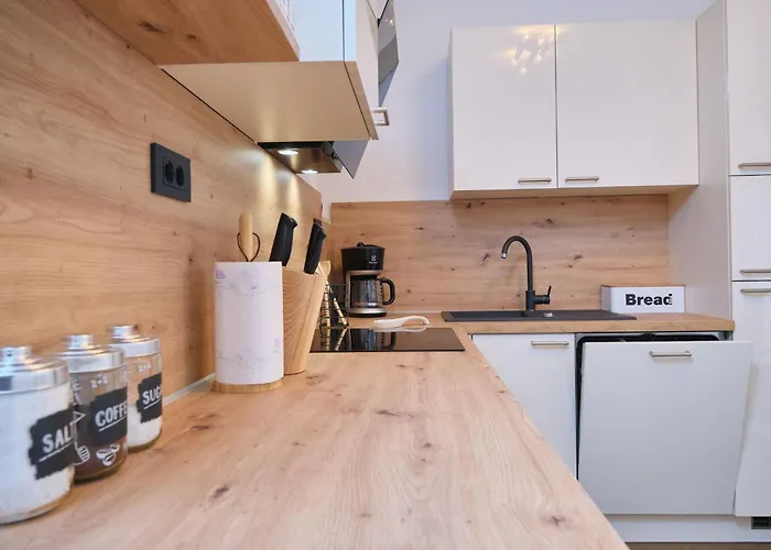 Apartment Fuer 4 Personen Ca- 80 M² In Split- Dalmatien - Gespanschaft Split-Dalmatien By Interhome